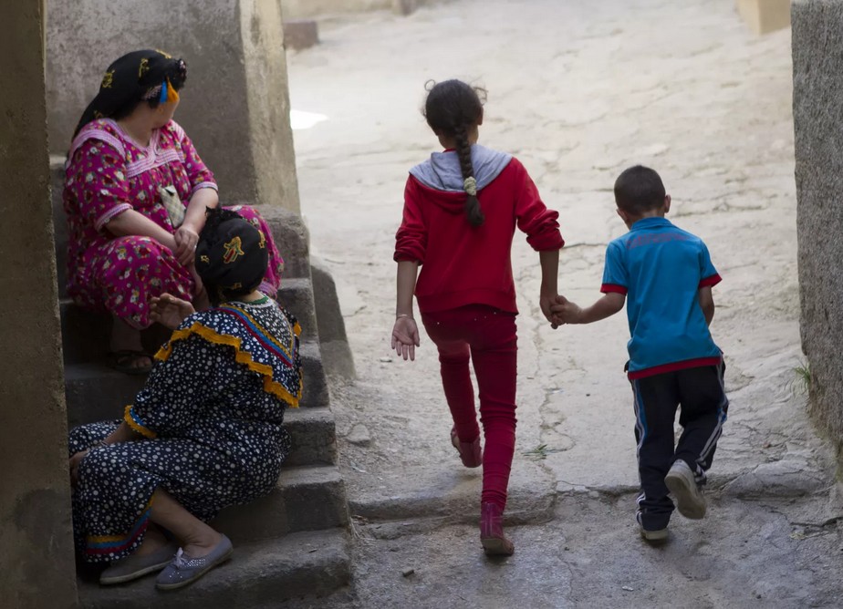 Hammamet, Tunisie, du mardi 4 au samedi 8 novembre  202 », XXVIème Séminaire International pour la « Clinique de Concertation », sur le thème « De l’enfant aux besoins spécifiques à la famille aux besoins multiples »
